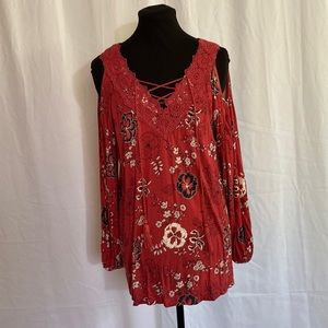 Cold shoulder top with string & tassel detail